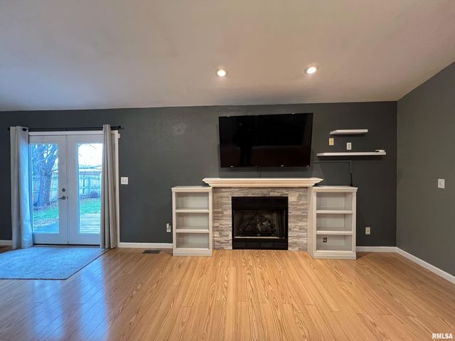 2709 Carl Prairie Drive, Springfield, IL 62703