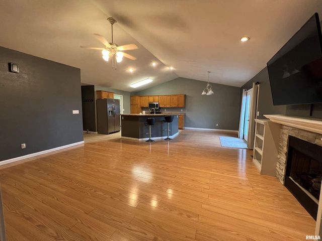 2709 Carl Prairie Drive, Springfield, IL 62703