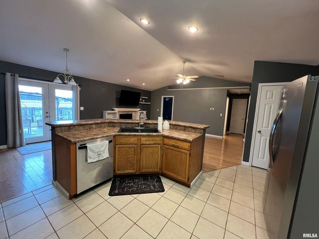 2709 Carl Prairie Drive, Springfield, IL 62703