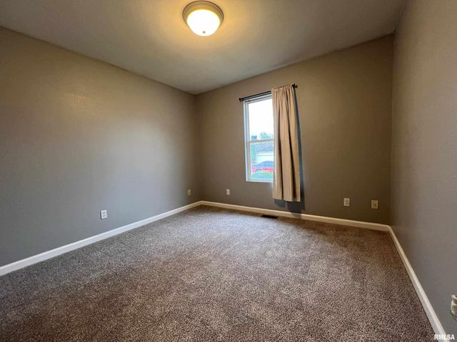 2709 Carl Prairie Drive, Springfield, IL 62703