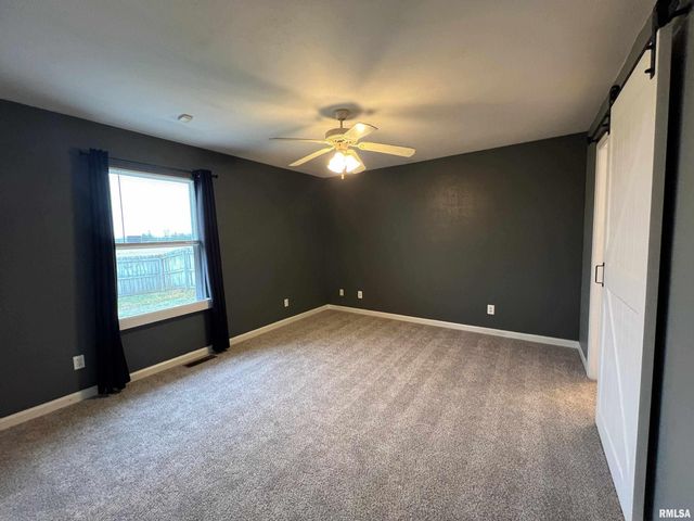 2709 Carl Prairie Drive, Springfield, IL 62703