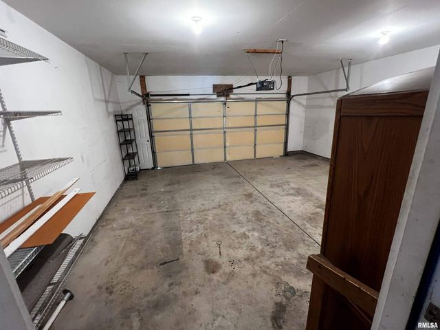 2709 Carl Prairie Drive, Springfield, IL 62703