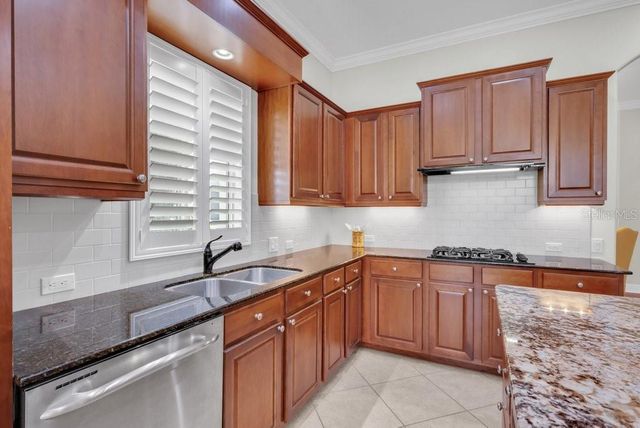 5853 PARKSET DRIVE, Lithia, FL 33547