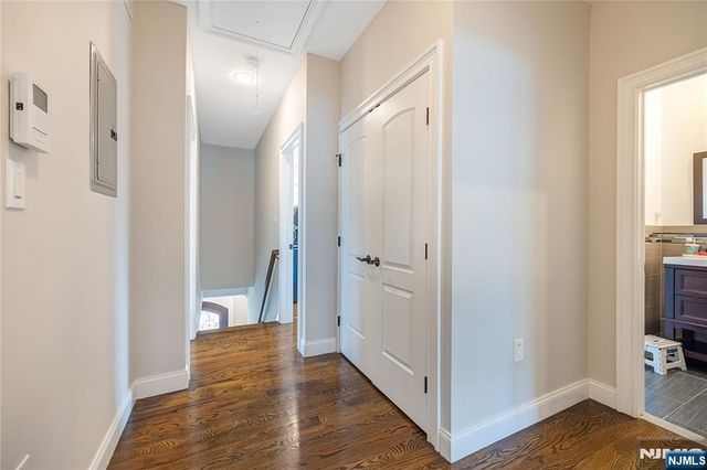 61 Roosevelt Street, Cresskill, NJ 07626