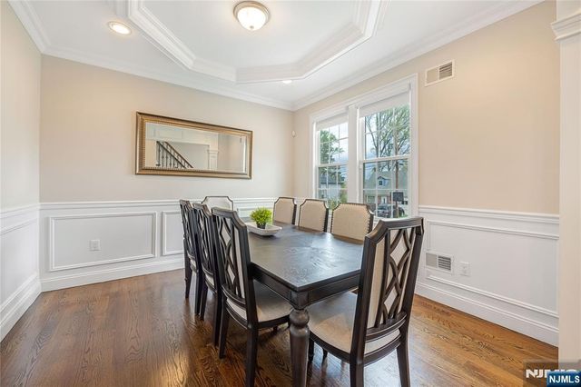 61 Roosevelt Street, Cresskill, NJ 07626