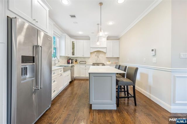 61 Roosevelt Street, Cresskill, NJ 07626