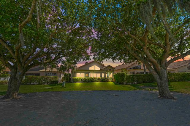 6361 Evian Place, Boynton Beach, FL 33437