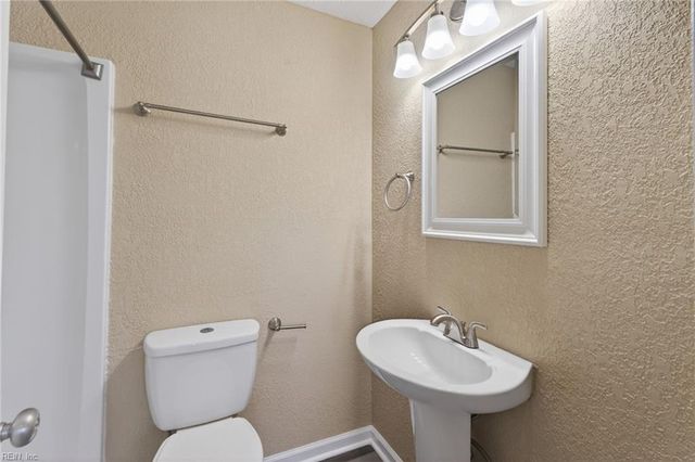 322 49th ST, Newport News, VA 23607