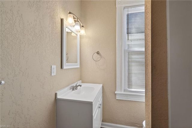 322 49th ST, Newport News, VA 23607