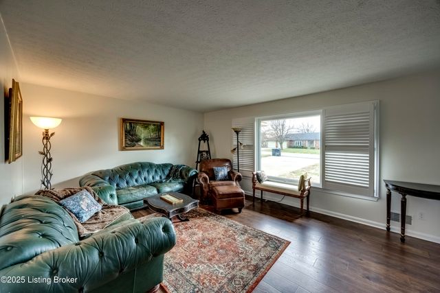 112 Venetian Way, Bardstown, KY 40004