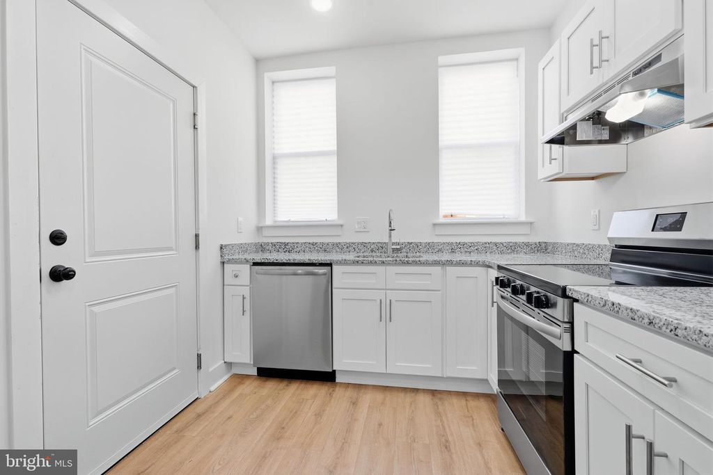 2532 CECIL B MOORE AVE, PHILADELPHIA, PA 19121 — photo 3