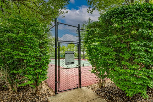 14 Mystic Circle, Bay Shore, NY 11706