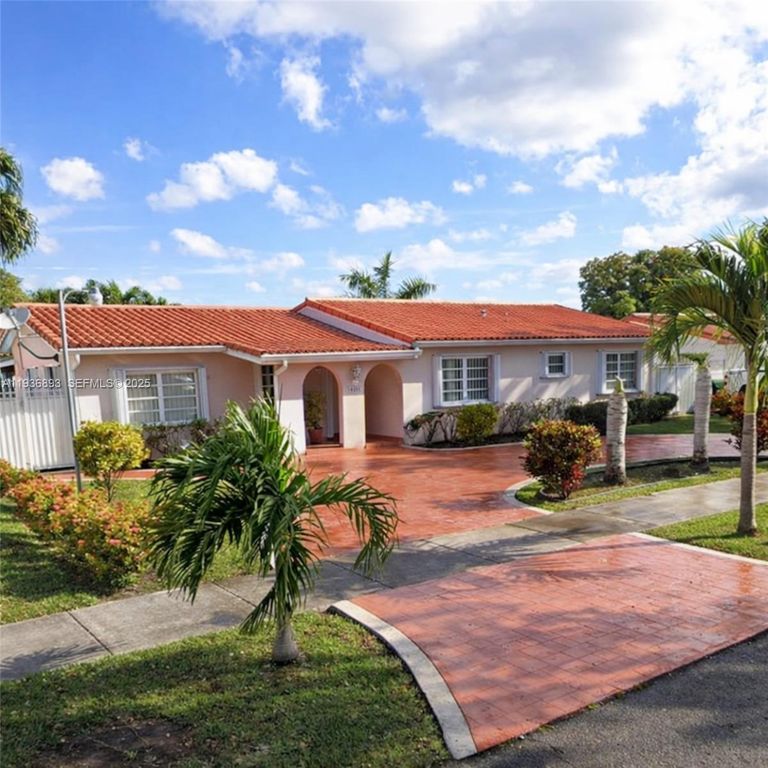 10251 SW 27th St, Miami, FL 33165