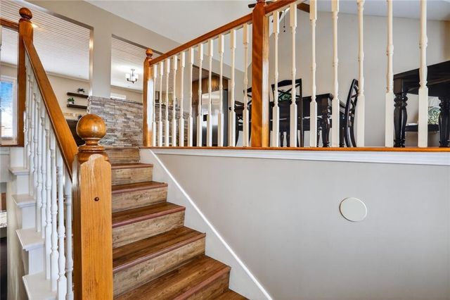 530 Holiday Court, Lansing, KS 66043