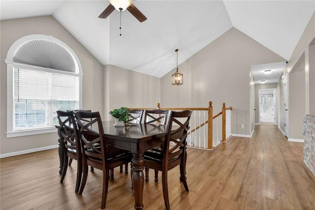 530 Holiday Court, Lansing, KS 66043