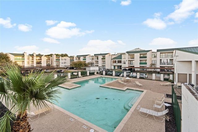 2830 S Bartell Drive 9, Houston, TX 77054