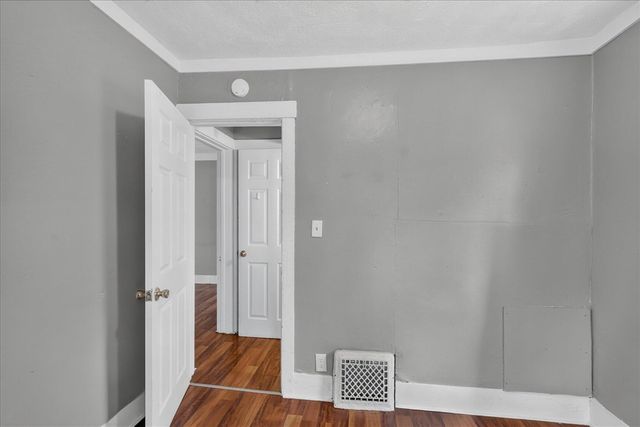 813 Hoffman Court, Kalamazoo, MI 49007