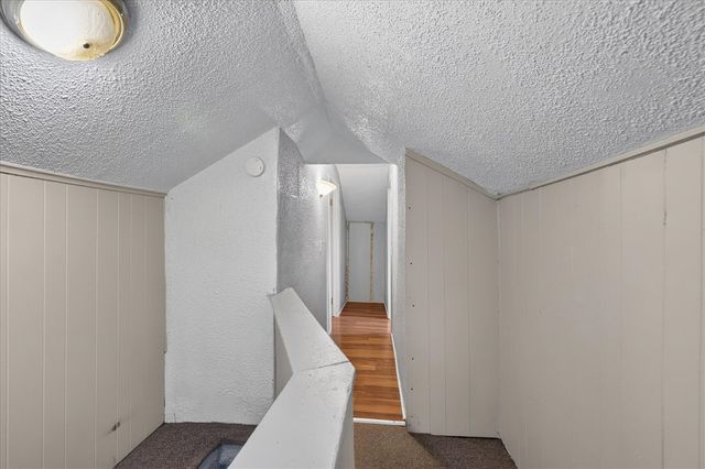 813 Hoffman Court, Kalamazoo, MI 49007