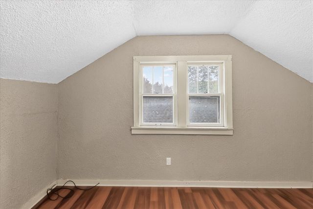 813 Hoffman Court, Kalamazoo, MI 49007