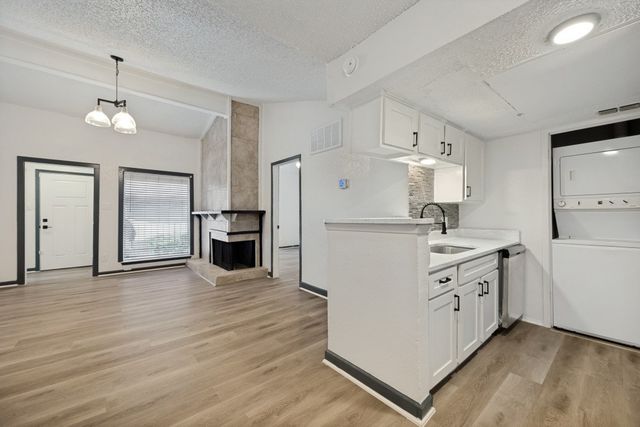 7152 Fair Oaks Avenue 2186, Dallas, TX 75231