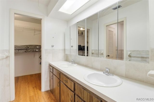 11322 W Bayshore Drive, Crystal River, FL 34429