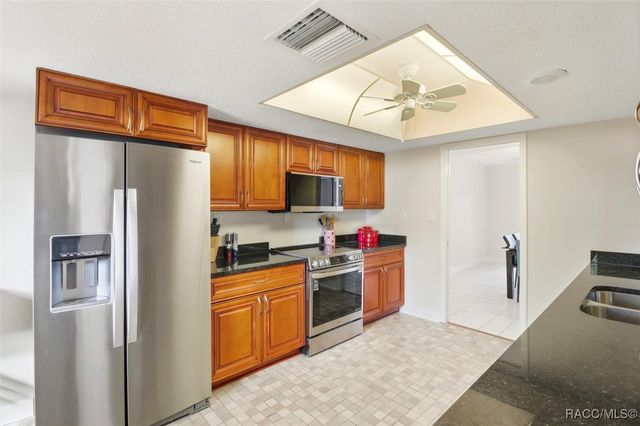 11322 W Bayshore Drive, Crystal River, FL 34429