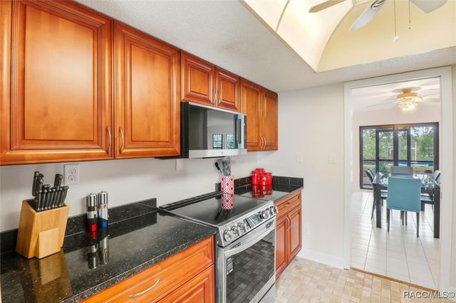 11322 W Bayshore Drive, Crystal River, FL 34429