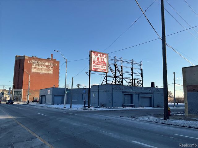 11019 W Grand River Avenue, Detroit, MI 48204
