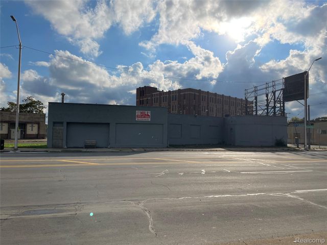 11019 W Grand River Avenue, Detroit, MI 48204