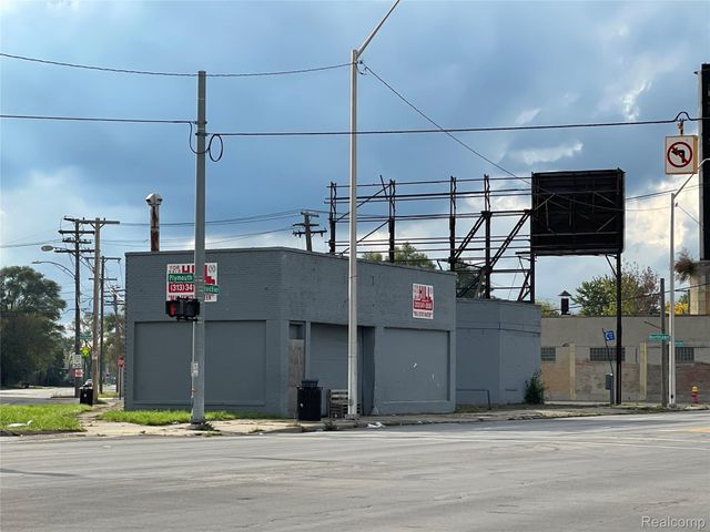 11019 W Grand River Avenue, Detroit, MI 48204