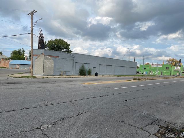 11019 W Grand River Avenue, Detroit, MI 48204