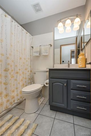 5842 Westcliffe Drive, St Louis, MO 63129