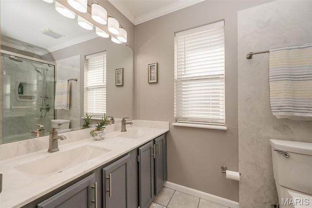 5842 Westcliffe Drive, St Louis, MO 63129