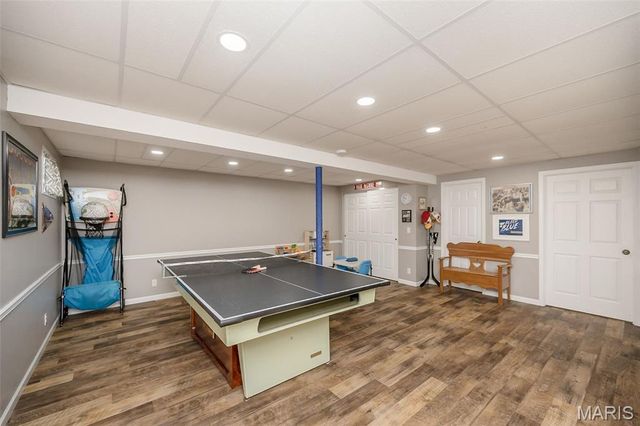 5842 Westcliffe Drive, St Louis, MO 63129