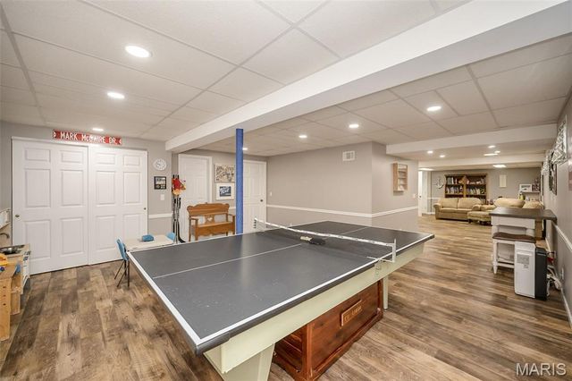 5842 Westcliffe Drive, St Louis, MO 63129