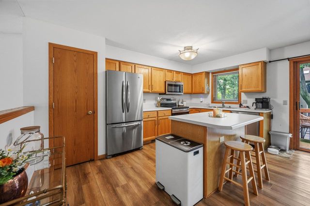 3509 Cosgrove DRIVE, Madison, WI 53719