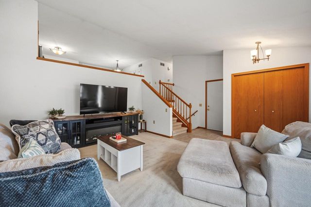 3509 Cosgrove DRIVE, Madison, WI 53719