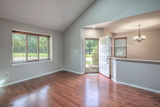 10 Driftwood Dr, Franklin Twp., NJ 08873