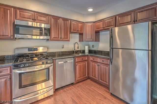 10 Driftwood Dr, Franklin Twp., NJ 08873