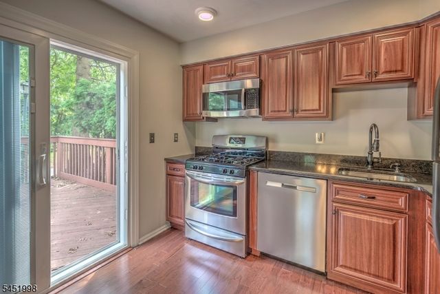 10 Driftwood Dr, Franklin Twp., NJ 08873