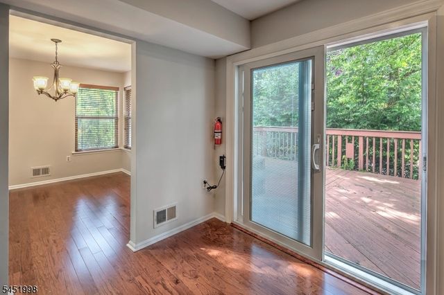 10 Driftwood Dr, Franklin Twp., NJ 08873