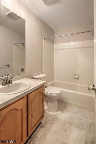 10 Driftwood Dr, Franklin Twp., NJ 08873
