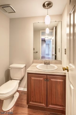10 Driftwood Dr, Franklin Twp., NJ 08873