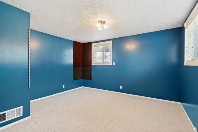 5440 S DUNBARTON DR, Murray, UT 84117