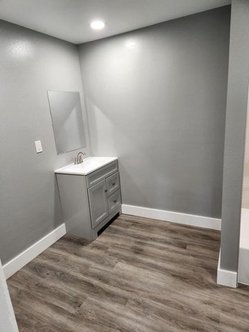 1813 Burnham STREET, Milwaukee, WI 53204