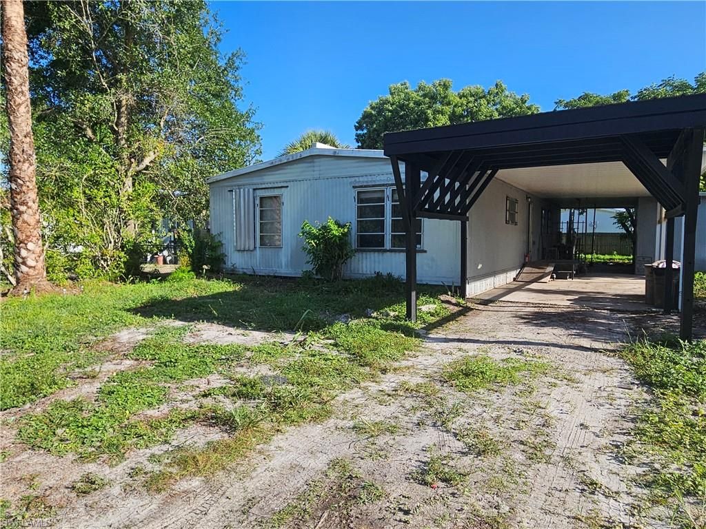 18210 Deuce RD, NORTH FORT MYERS, FL 33917 — photo 2