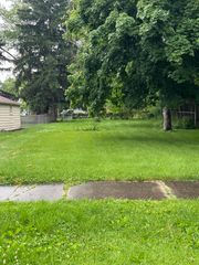 1109 Lafayette Street, Valparaiso, IN 46383