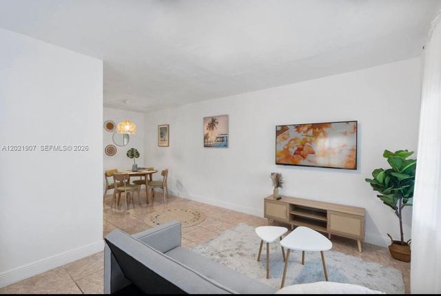1947 NW 33rd St 1, Miami, FL 33142