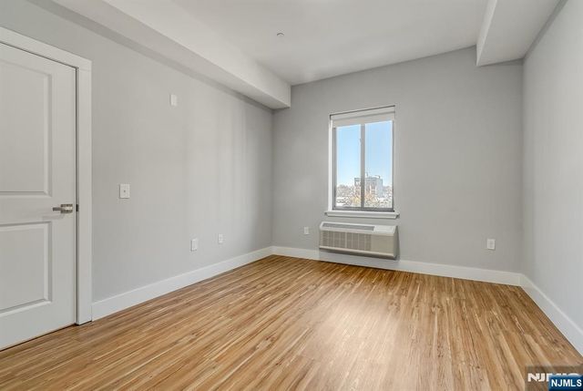 424 Whiton Street 402, Jersey City, NJ 07304