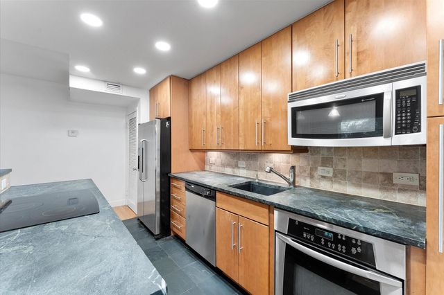 125 Isle Of Venice Dr 10, Fort Lauderdale, FL 33301